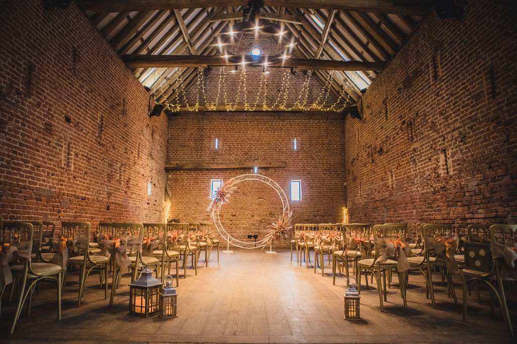 BestFayres's tweet photo. Come &amp; join us at the Spring THE Wedding Fayre...! 
At the magnificent Copdock Hall nr Ipswich IP8 3JZ
Sun 20th Mar 11-3.30 26 fab suppliers in this Elizabethan barn.Great fun filled wedding inspiration! https://t.co/1DENn7rzGz
Photos Karen Catchpole https://t.co/hncsIGRUIz