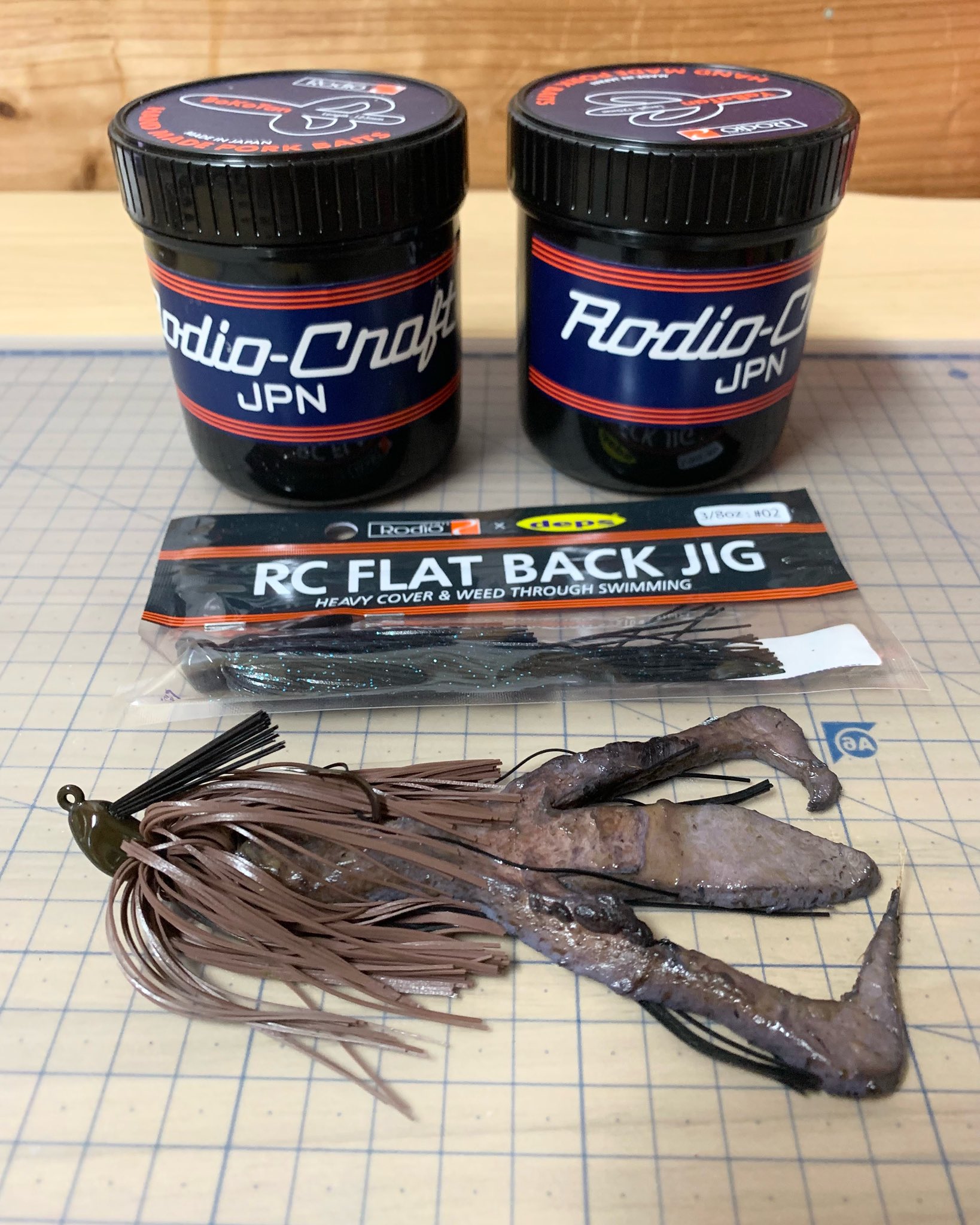 保坂 勇太 ロデオクラフト 釣り吉ホルモンの巨大ポーク ヤバたん ボコたん ロデオクラフト デプスのrcフラットバックジグ このコンビによるボリューム 重遅フォール 水押しは本当にやばたん 河口湖 西湖でも期待大 バス釣り バス