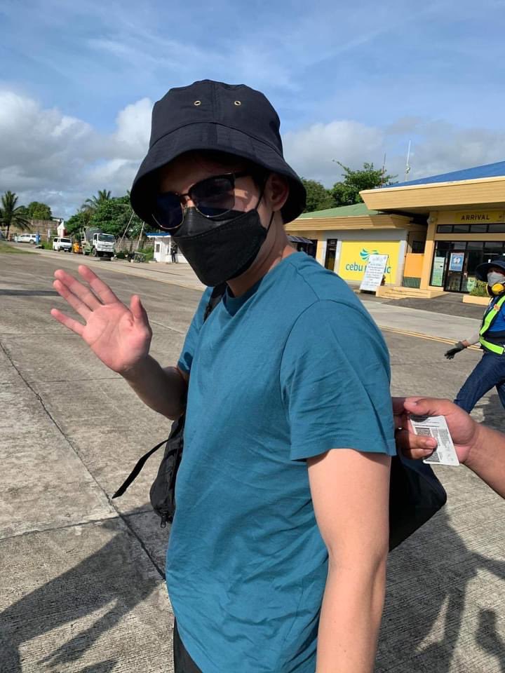 😎👊🏼
•
Thank You for choosing  #Masbate. 

Say Hello, Goodbye to our Filipino Actors Gerald Anderson Sam Milby Jake Ejercito Jameson Blake - Godbless 🙌.

#masbateprovince 
#afamilyaffair teleserye
Cr: AirPort boy
#GeraldAnderson