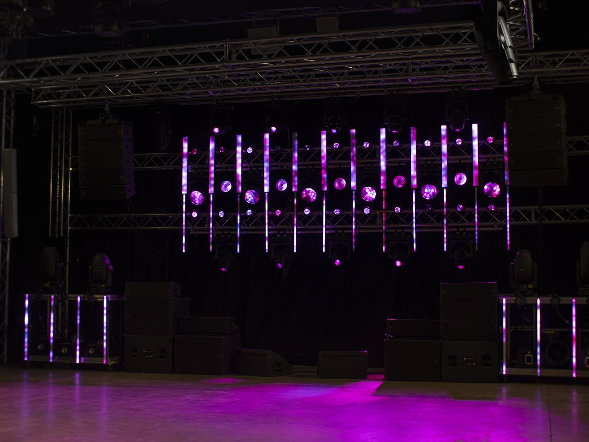 MartinProUKDist's tweet image. Here's another example of our demo facility with the latest @Martin_Global Creative LED family: Sceptron, Fatron, MAC Aura PXL, MAC Allure, Atomic Dots and new Atomic Bold! #LightingDesigner #LightingDesign #CreativeLED #MartinP3