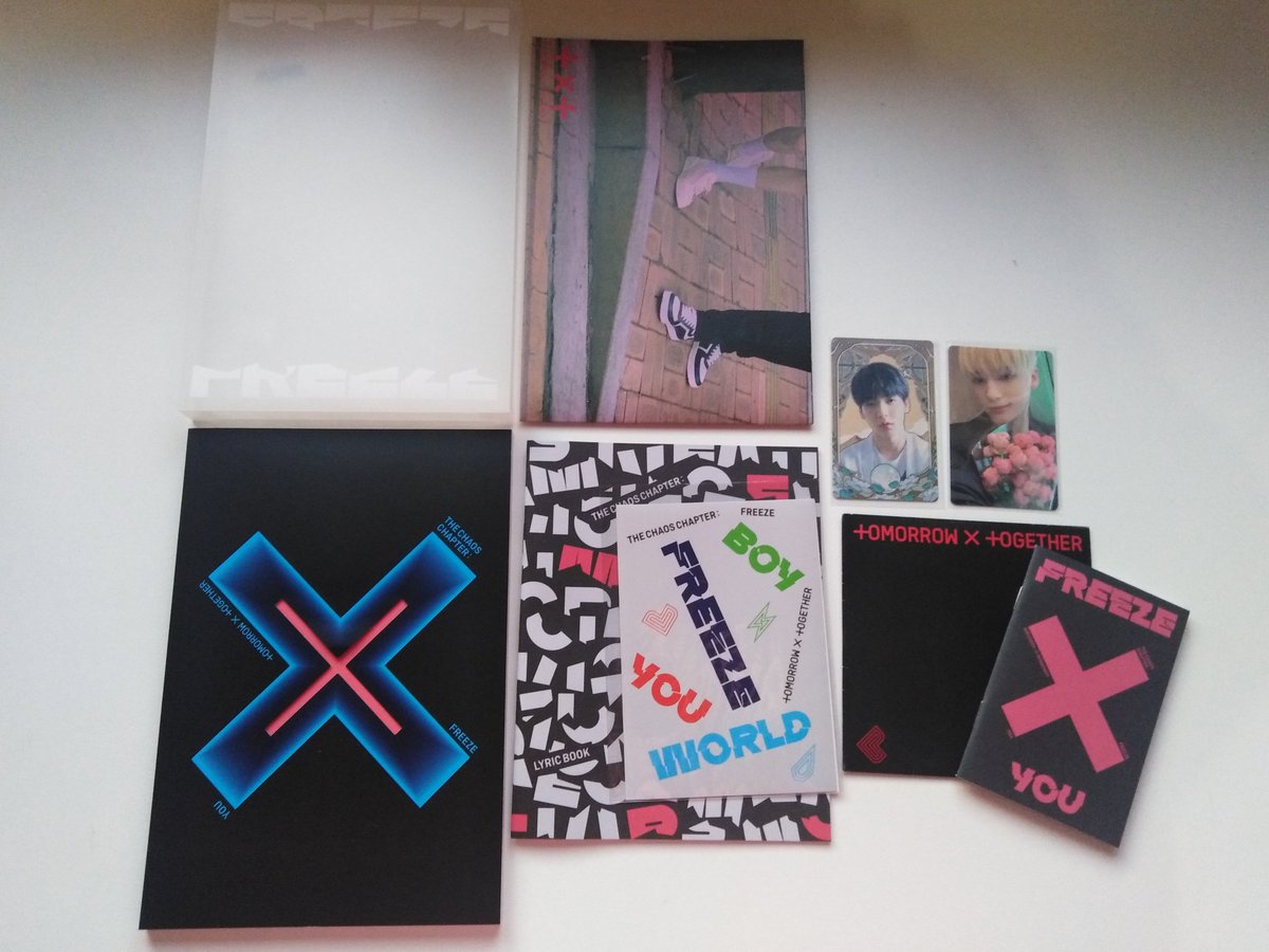 bby_sharkeu's tweet photo. ✨WTS✨[ON HAND]

•TXT The Chaos Chapter: Freeze (You Version): €25
•mancante soltanto di postcard

Italy Only🇮🇹
Consegna a mano (Napoli/Caserta) 

#txttrade #tradetxt #tradetomorrowxtogether https://t.co/1pYhVsPKBW