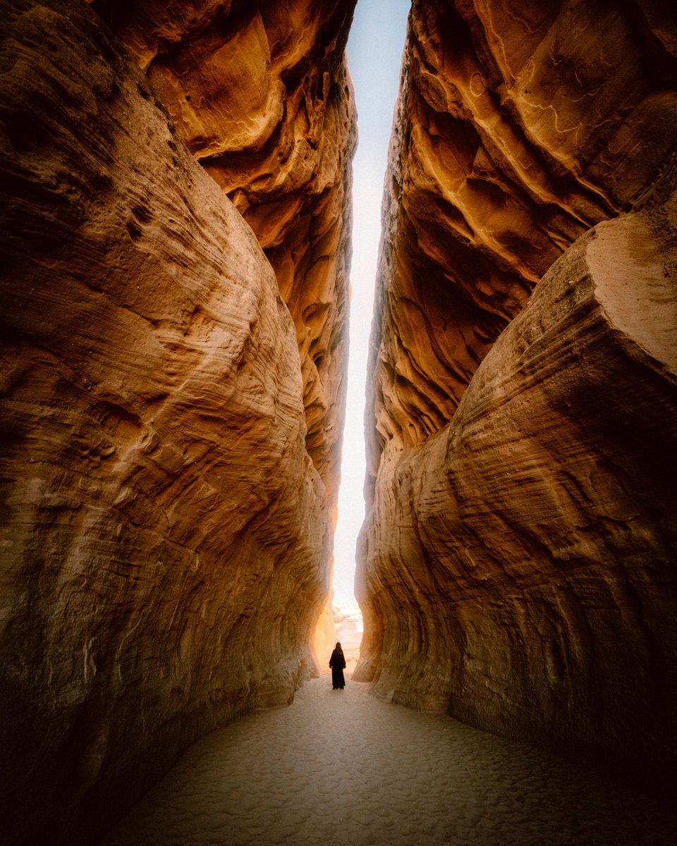 RaviVora's tweet photo. a journey through the sands of time. https://t.co/2GQHIHjNTn