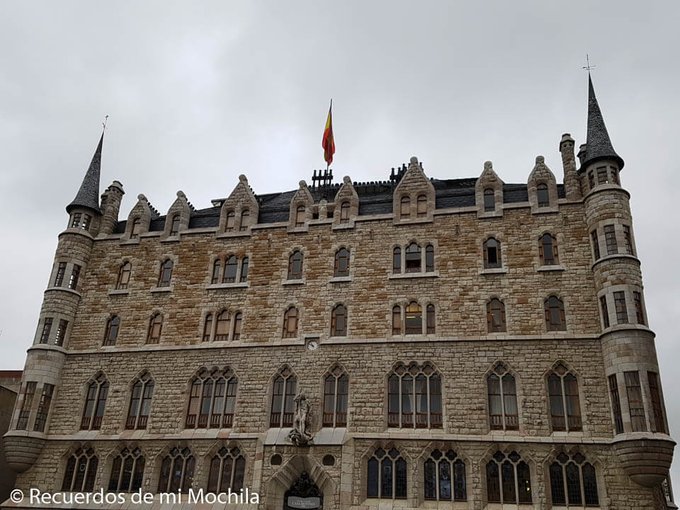 Qué ver en León en un día vía <a href="/Recuerdos_Mo/">RecuerdosdemiMochila</a>
recuerdosdemimochila.com/que-ver-leon-c… 
#Leónesp