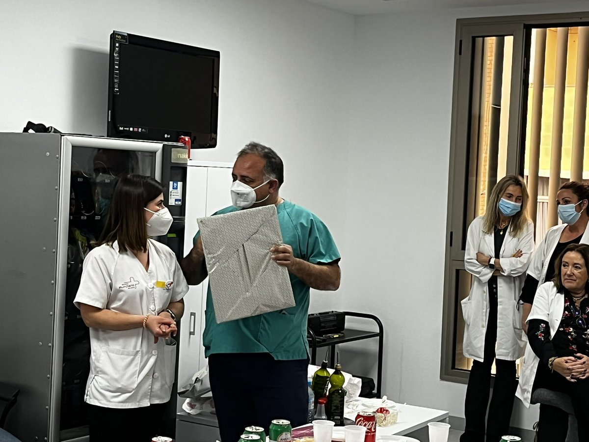 CS_SanAnton's tweet photo. Hoy en @CS_SanAnton hemos despedido a María Morales Naisa Baraza y Susana . Que seáis muy felices en vuestro nuevo CS, os llevaremos siempre en el ❤️ https://t.co/rviRGvhiJj