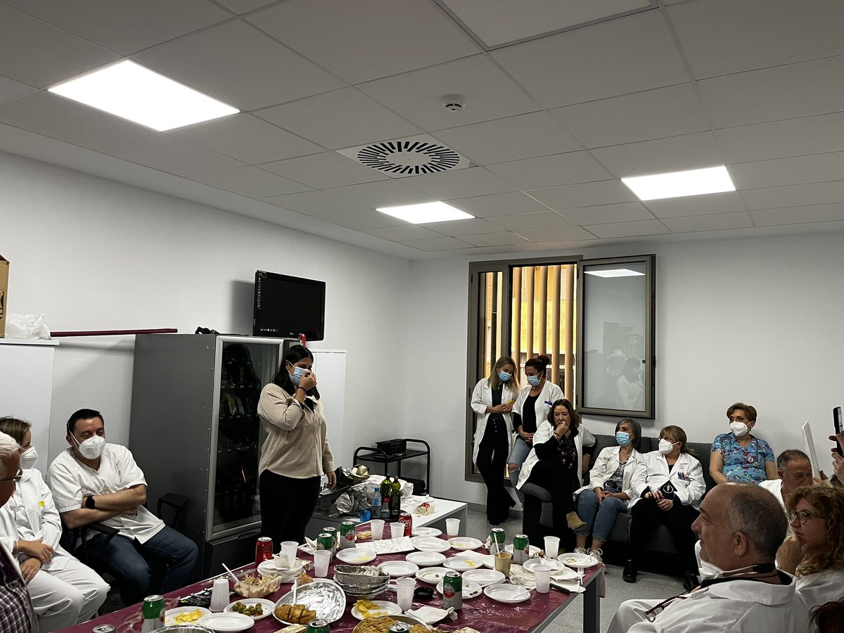 CS_SanAnton's tweet photo. Hoy en @CS_SanAnton hemos despedido a María Morales Naisa Baraza y Susana . Que seáis muy felices en vuestro nuevo CS, os llevaremos siempre en el ❤️ https://t.co/rviRGvhiJj