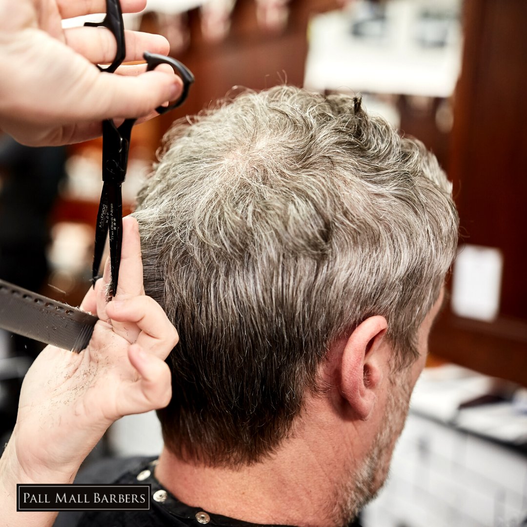 PallMallBarbers's tweet photo. Do you like the look of a well-groomed man?
Click here to learn about the different haircut styles for men and find one that will suit you perfectly. You won’t regret it!#goodbarber #barbershop #barber  
https://t.co/5ROUcZcbq2 https://t.co/62Goyo25OS