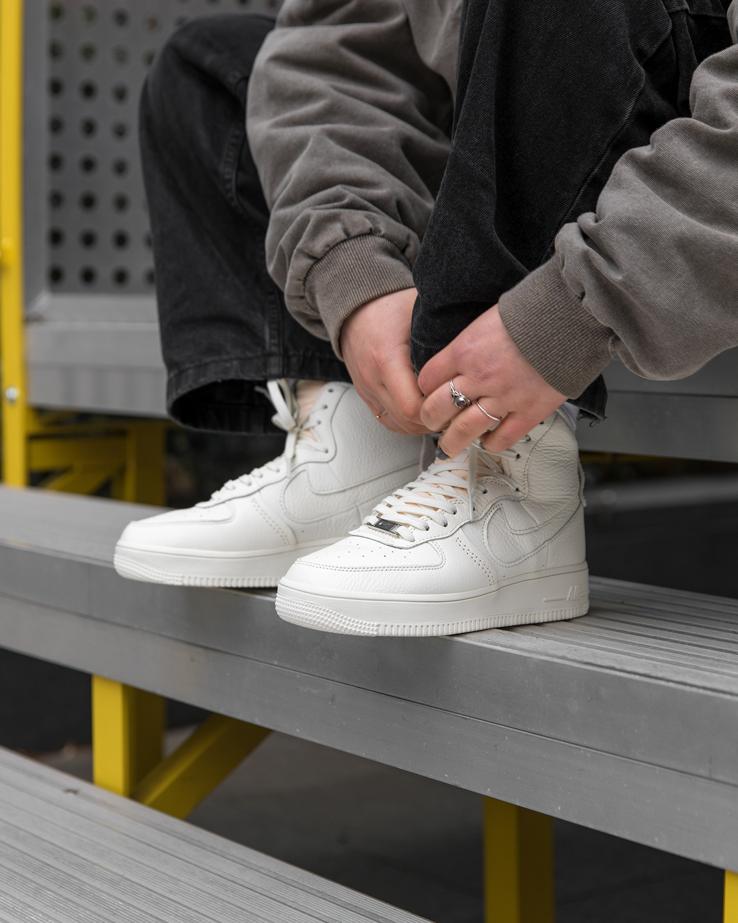 Air force one top high on foot
