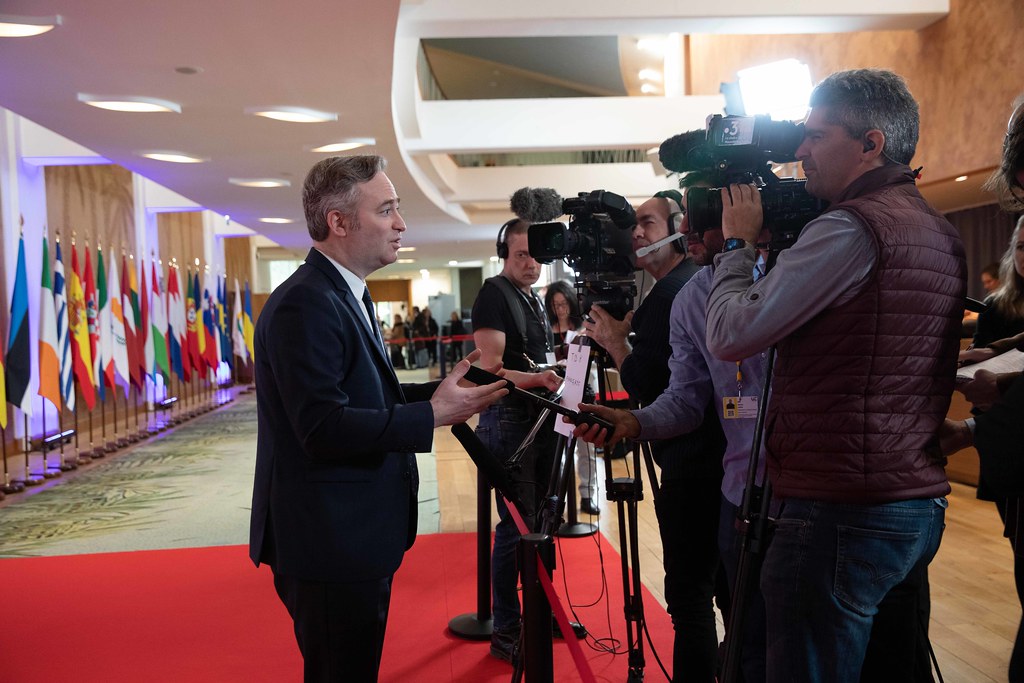 PalaisBeaumont's tweet photo. Ce 15 mars 2022, le #PalaisBeaumont a pu accueillir la Conférence pour la Diversité Linguistique dans l'Union Européenne. #PFUE

Crédit photos : ©Judith Litvine/MEAE https://t.co/OiDRruW6nZ