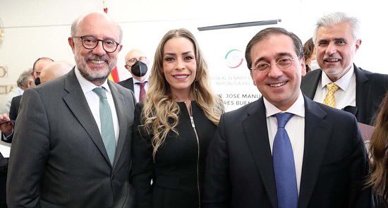 Veronica_mtz's tweet photo. En reunión de mesa directiva tuvimos el honor de recibir al Ministro de Asuntos Exteriores, Unión Europea y Cooperación de España, José Manuel Albares Bueno, con el objetivo de refrendar la amistad entre ambas naciones.

#VerónicaMartínez #Senadora #Coahuila https://t.co/OWPk6MMxH2