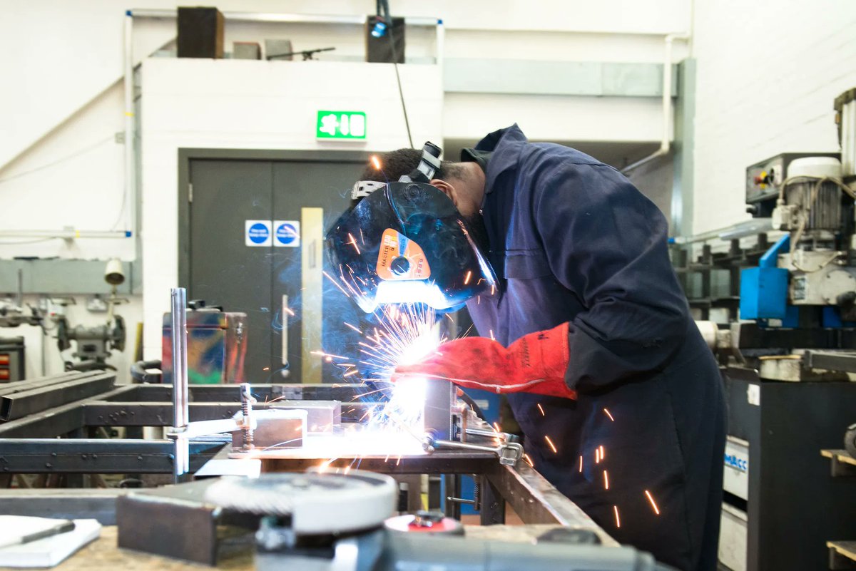 ThisIsEng's tweet photo. There's more to engineering than design, health, space, film, tech... it’s almost everywhere you look. Engineering has a role to play in developing beauty products, protecting the environment, making the world a better place. Where could engineering take you?  #BritishScienceWeek https://t.co/A0tfZLVOcD