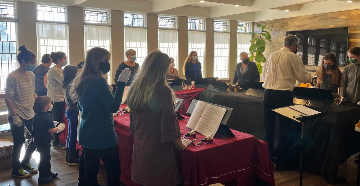mmuc's tweet photo. Making music with Handbells! All ages fun. #Ancaster #UCCan https://t.co/QpXjr3lXGy