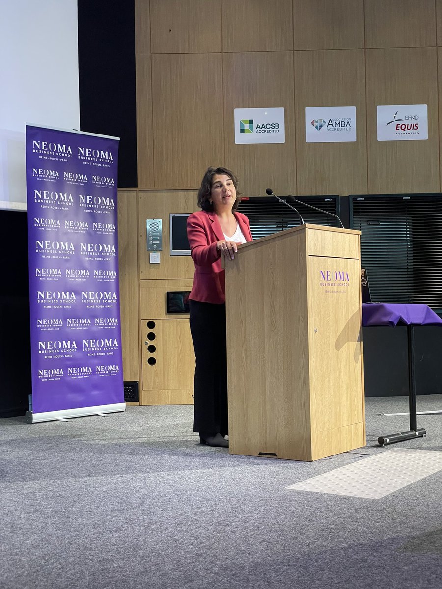 AlainGoudey's tweet image. Ce soir @delphmanceau présente une très belle conférence « regards croisés » de deux grands capitaines d’entreprise : @bompard et @Leclerc_MEL à @NEOMAbs dans notre cycle de #conférence #humanités. 
#BePassionate_ShapeTheFuture #leadership