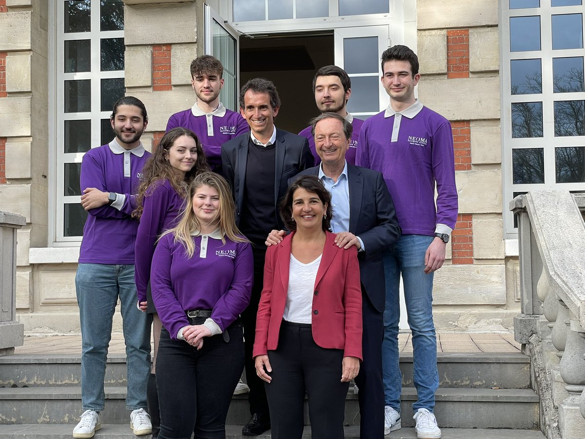 AlainGoudey's tweet image. Ce soir @delphmanceau présente une très belle conférence « regards croisés » de deux grands capitaines d’entreprise : @bompard et @Leclerc_MEL à @NEOMAbs dans notre cycle de #conférence #humanités. 
#BePassionate_ShapeTheFuture #leadership