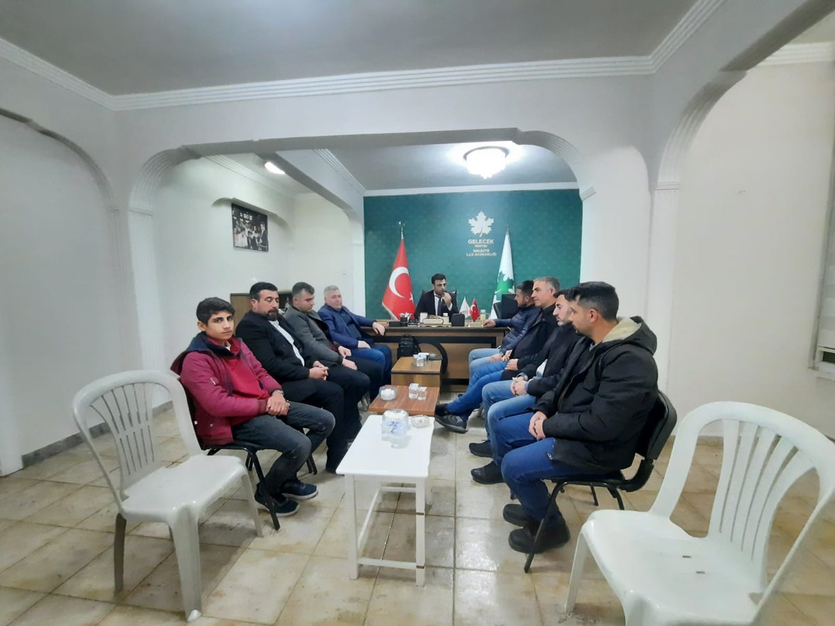 Feritcevik63's tweet photo. Gelecek partisi haliliye haftalık toplantımızı gerçekleştirdik @abdullahyesil63 @EminKancur @HasanCiftci01 @mezopotamya1976 @ak_karakecili @hidayetbaysal8 @M_Alikaradag @Akbas_6363 @NeetDoan18 @Omerilhan571 @AhmetMirdesi @izzettinkuss @Zziyaddemir https://t.co/t10RVvLX2o