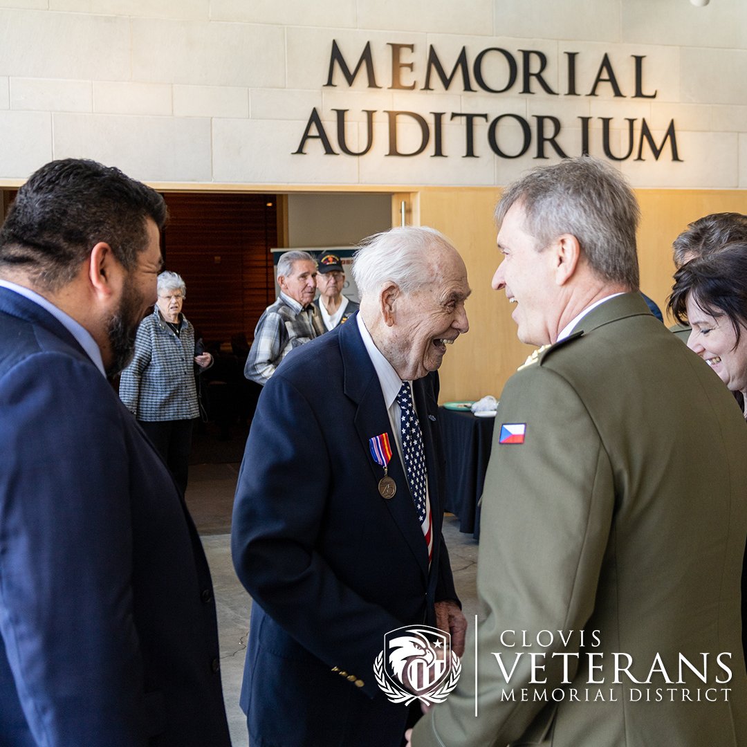 CVMDistrict's tweet photo. Last Thursday, local WWII Veteran Vernon Schmidt was awarded an honorary commemorative medal by the Czech Republic Military Attaché from Washington, DC. If you missed the ceremony, please enjoy these few images.
#cvmdistrict #WWIIVeteran #freesom https://t.co/idp2wb1boX