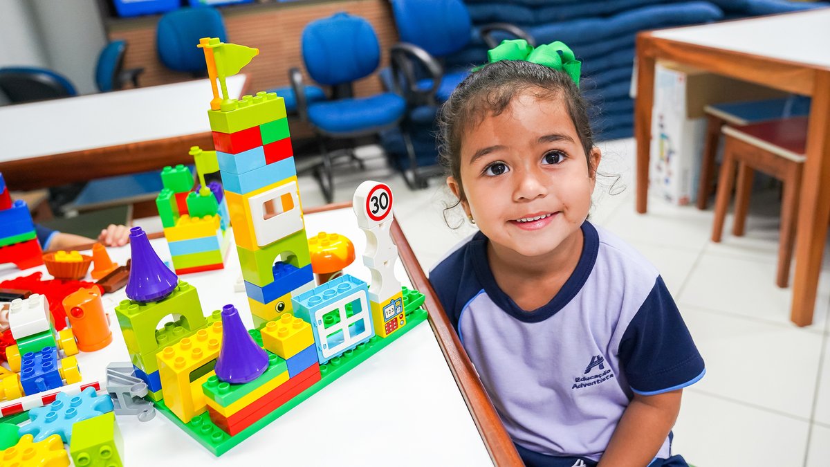 faama_edu's tweet photo. Conviver em família é vivenciar situações de lazer, portanto, os alunos do Jardim 1, prepararam suas criações na sala maker de robótica, com o tema: momentos de diversão em família.

#faama#ensinobilingue https://t.co/V7ODF6ET5w