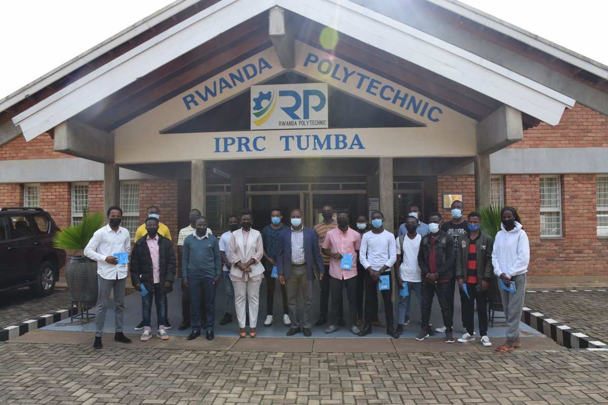 RwandaIndustry's tweet photo. Students frm @TumbaCollegeTCT &amp; @IPRCMusanze were excited to get 1st hand info about @RwandaIndustry's #Innovate4CowBiohackathon &amp;expressed readiness to apply before 20/3/ 2022. Officials were also supportive.Visit: https://t.co/JPlOexwB05 for more about #Innovate4CowBiohackathon https://t.co/V1SI6rzlck