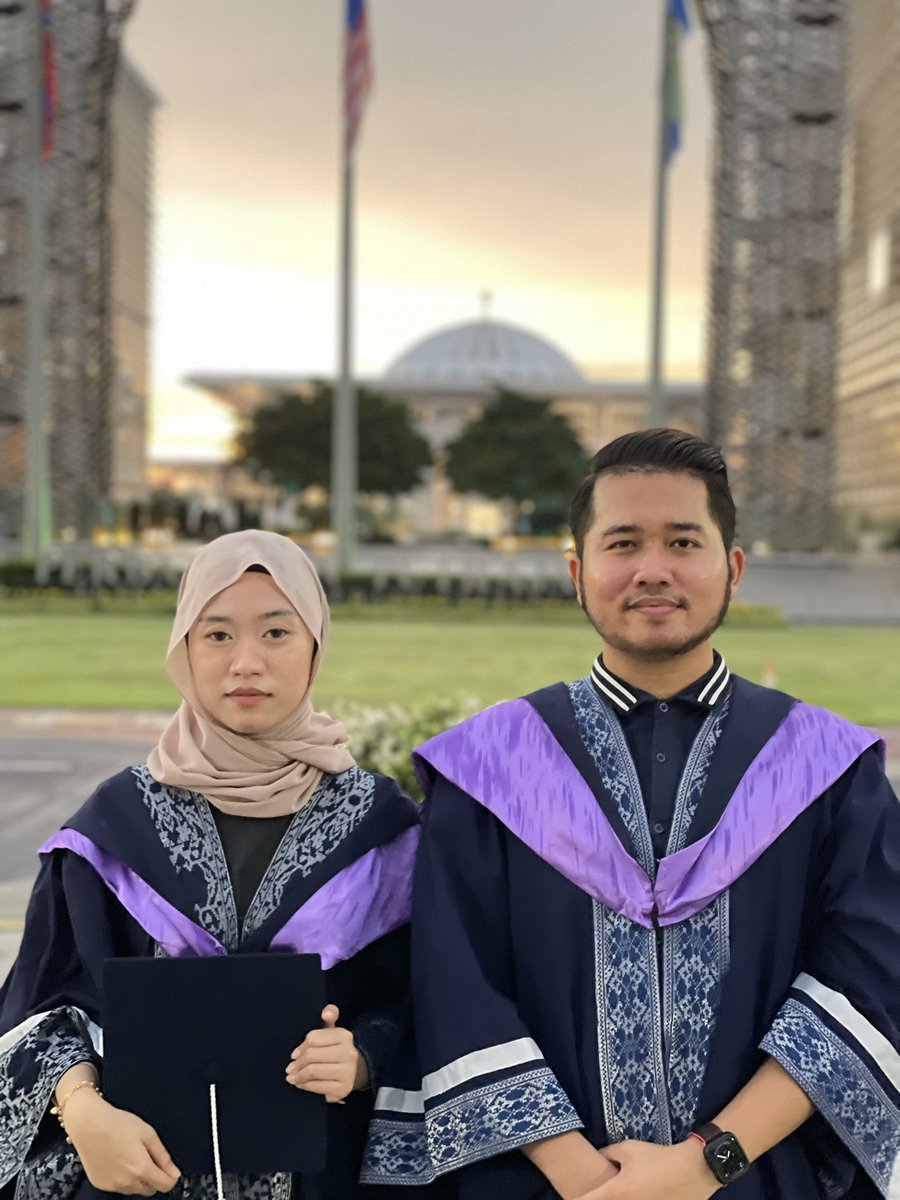 wawazahid_'s tweet photo. Another #PreConvocation with 💜🤍✨ https://t.co/ribm7s9Yeb