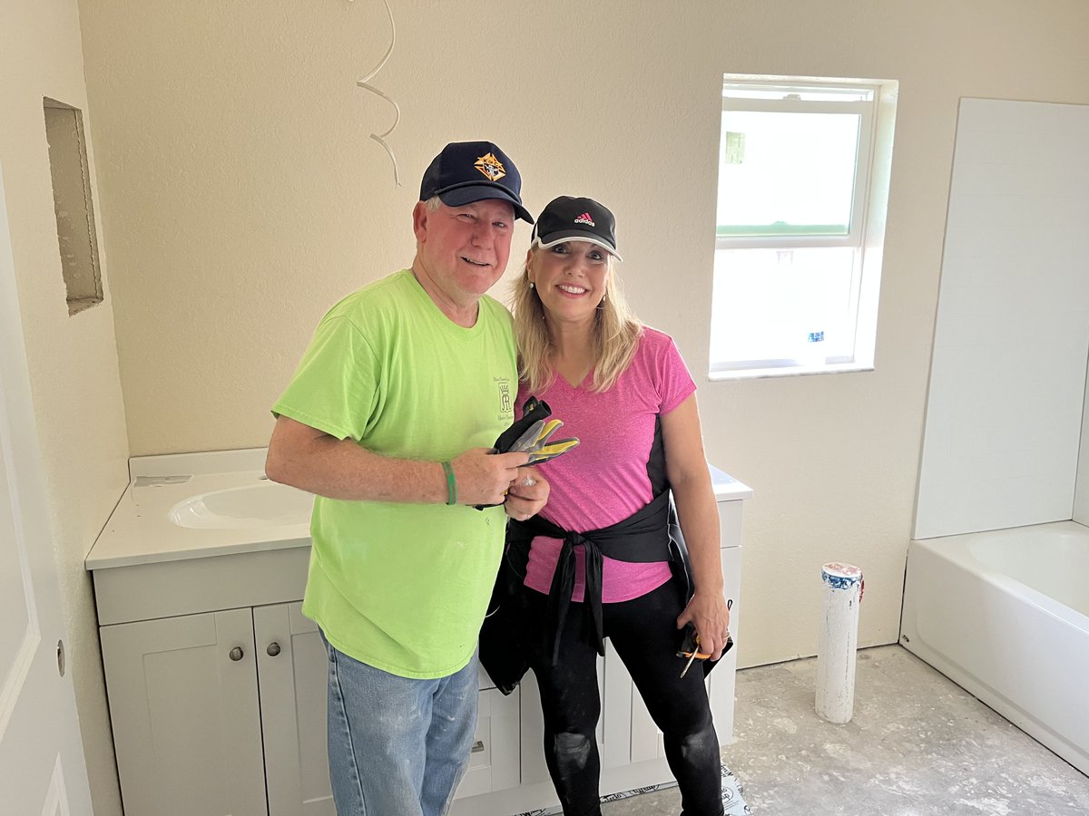 SCOS_parish_'s tweet photo. On March 9th parishioners St. Catherine of Siena once again worked with other Christian communities in our community to help build a home for the Myers family through Habitat for Humanity (@habitatPWP)! #LifeatSiena https://t.co/ZF4I6YquiV