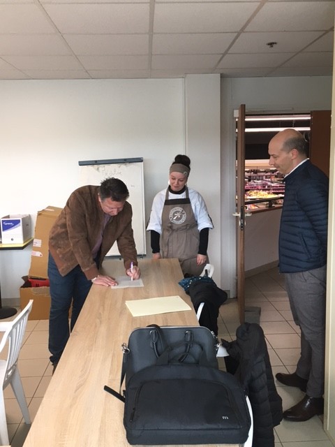 Strus Laurie tweet media