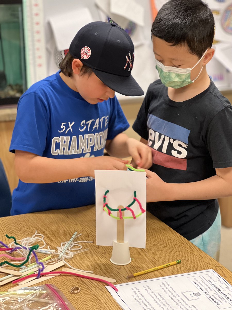 FSES_Pandas's tweet image. Grades 3-6 Pandas are taking part in a little STEAM March Madness challenge! #FCPSSTEAM