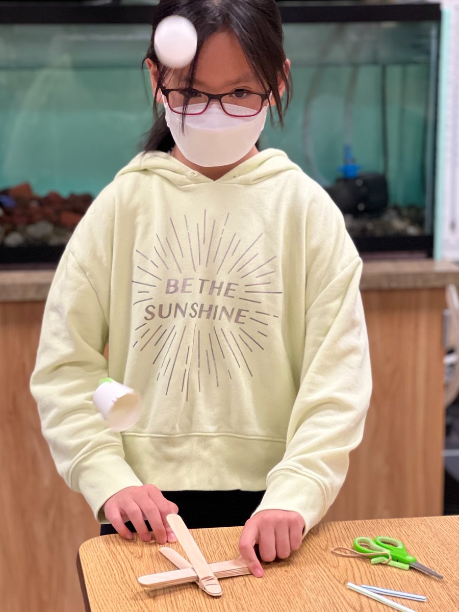 FSES_Pandas's tweet image. Grades 3-6 Pandas are taking part in a little STEAM March Madness challenge! #FCPSSTEAM