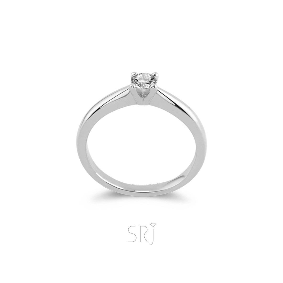EuropeSrj's tweet photo. Classic solitaire engagement ring made of white gold, adorned with diamond in brilliant cut.

A wide range of unique engagement rings at https://t.co/xTXU0HAuwb

#srjjewelleryeurope #finegold #whitegold #diamonds #diamondring #engagementring #solitairering #wholesale #manufacture https://t.co/0lpK5IXaVC