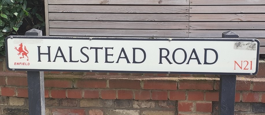 mpsbushhill's tweet photo. Ward officers from SAFER NEIGHBOURHOODS and TRANSPORT  met with counsellors and residents on a COMMUNITY ROAD WATCH operation on HALSTEAD ROAD, N21 #BushHill @MPSEnfield  #yousaidwedid TB https://t.co/je2hBpqxSl