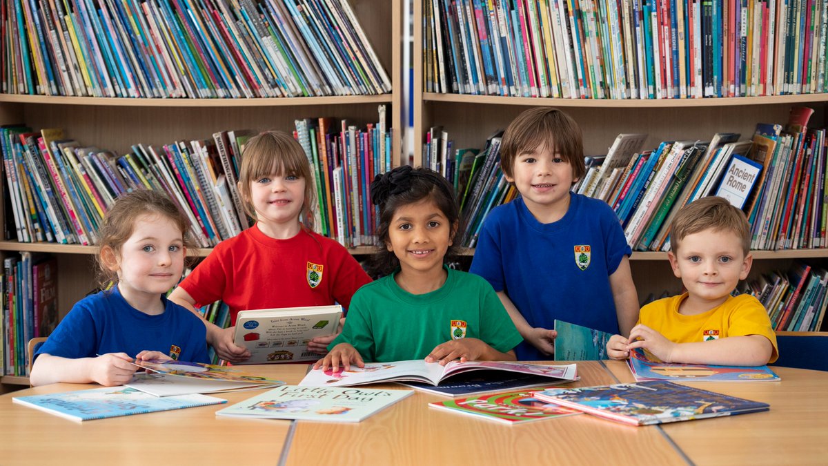 🚨 Last chance to apply! 🚨

Apply to become our new Junior School Class Teacher by noon tomorrow - The role will commence in August 2⃣0⃣2⃣2⃣.

Find out more + apply ⤵️

highschoolofglasgow.co.uk/work-at-the-hi…

#HSOGVacancies