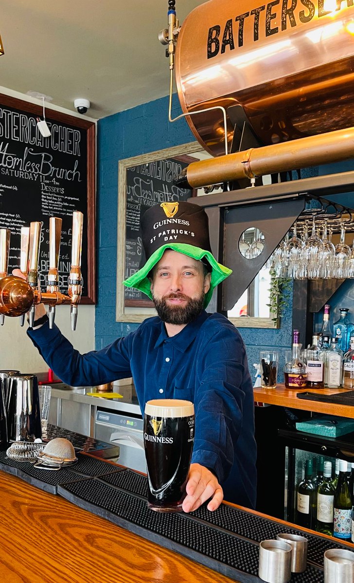 Who's ready for St.Patrick's Day this Thursday?🍀 

#stpatricksday #stpats #stpattyslondon #guinness #stpatricksdaylondon