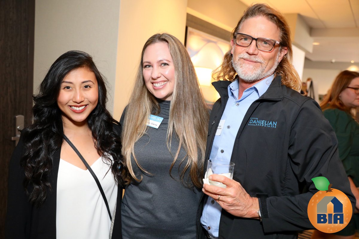 Danielian_Assoc's tweet photo. The Danielian team had an unforgettable time catching up with our industry friends and clients at last night's BIAOC Outlook 2022!
#architecture #homebuilding #homebuildingindustry #BIA #networkingevent #economicforecast #johnburns https://t.co/GjcWv3aeMj