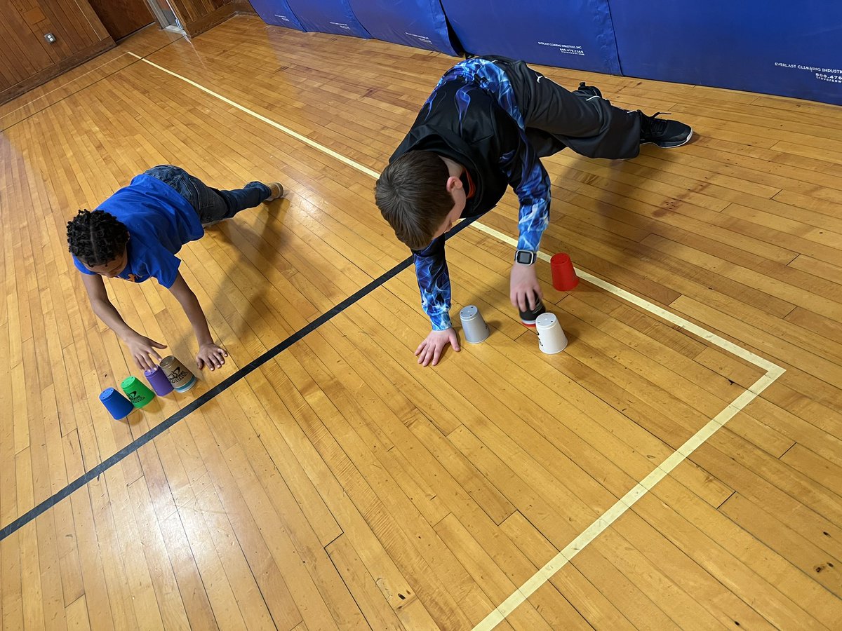 ms_way5's tweet photo. We did some cup stacking challenges in PE. The kids enjoyed and we tied it into our stress management lesson. https://t.co/d0F4mnPufq