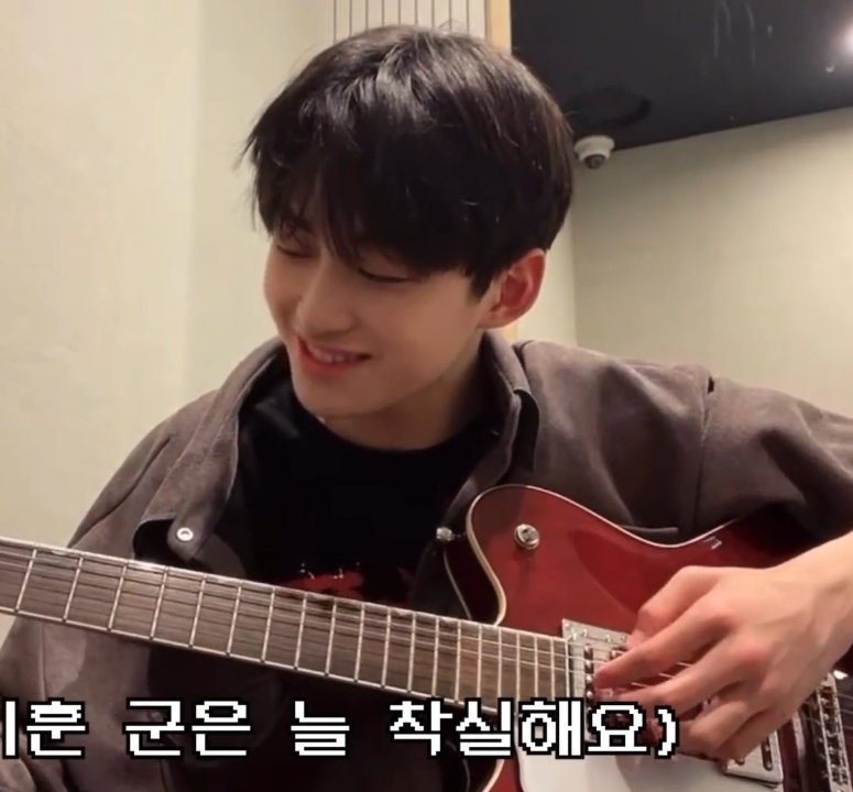 ◠◡◠ (@dolltraineea) on Twitter photo 