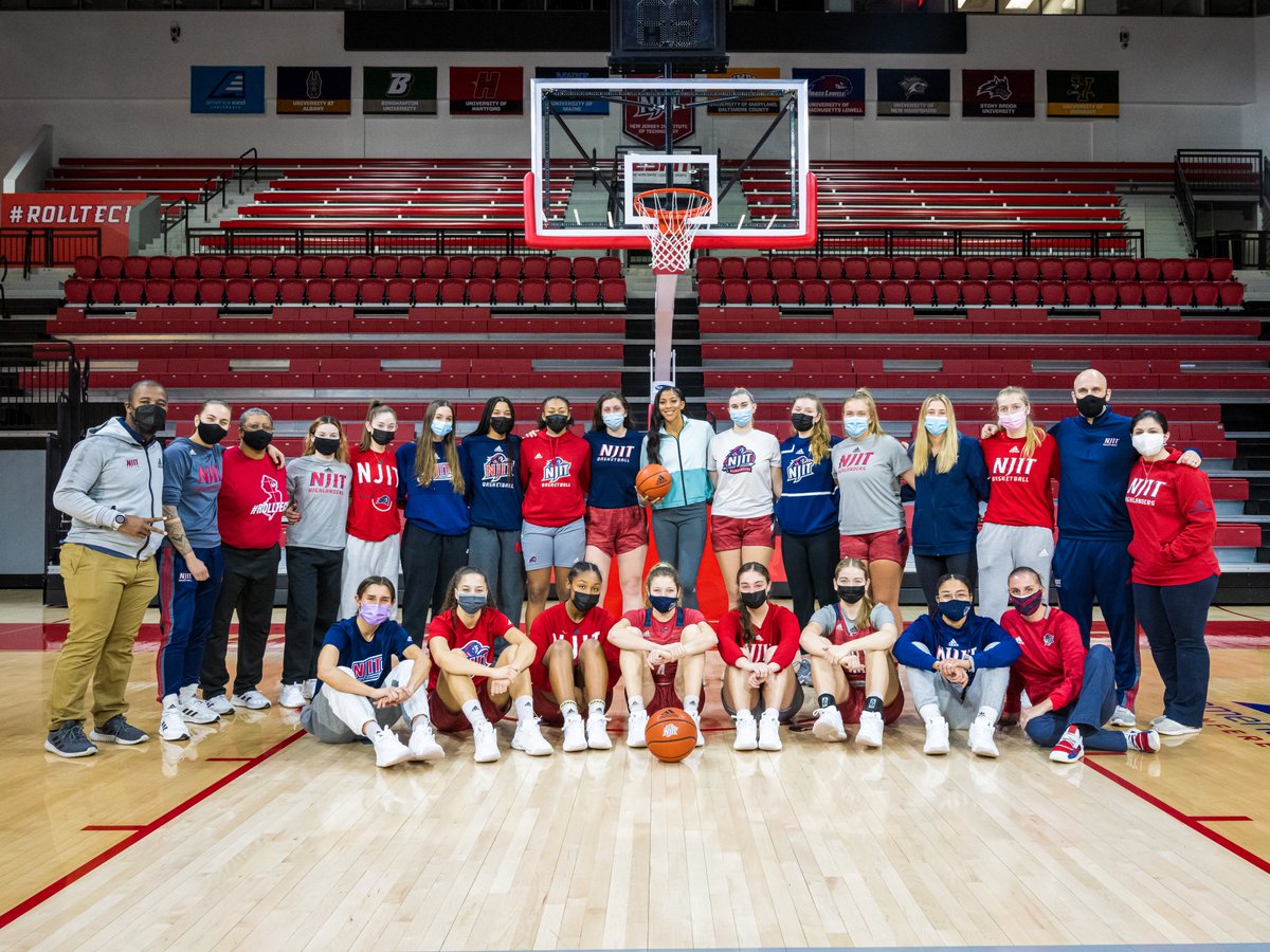 📸📸📸

Look 👀who stopped by <a href="/NJIT/">NJIT</a> Wellness and Events Center ... <a href="/Candace_Parker/">Candace Parker</a> 

2x WNBA Champion
2x WNBA MVP 
2x Olympian 
2x NCAA Champion  
WNBA Finals MVP
WNBA Defensive Player of the Year 
WNBA Rookie of the Year 

#RollTech ⚔️