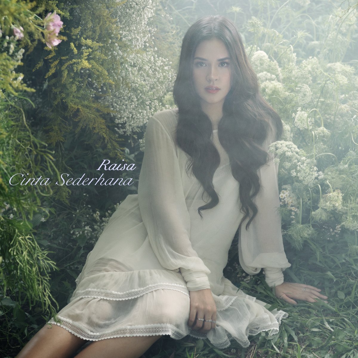 GajahmadaFM's tweet photo. #NP #NowPlaying #NewSong #GitaBaru @raisa6690 - Cinta Sederhana | #7PMGajahmadaFM
_
https://t.co/bg2VVmLqDC https://t.co/sZLIzzIKNi