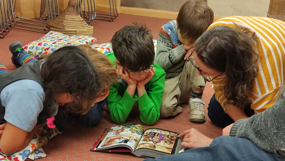 SteelChoristers's tweet photo. We can't wait to perform🎶BACH St John Passion🎶with @ETOpera &amp; @UOSChamberchoir on 03 April at Firth Hall! Here are some of our🌟junior choristers🌟learning the story behind the music. You can book tickets here:
https://t.co/w5DFoUp04Q https://t.co/VpMq51bP1v