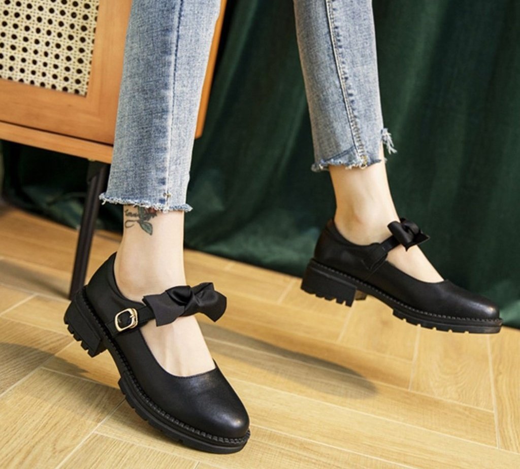 reeyychsia's tweet photo. ✨ Rekomendasi sepatu loafers wanita ✨

Kualitas terbaik, rating 4,8++ ✨🌟

A thread https://t.co/Alh4PFd0Qw