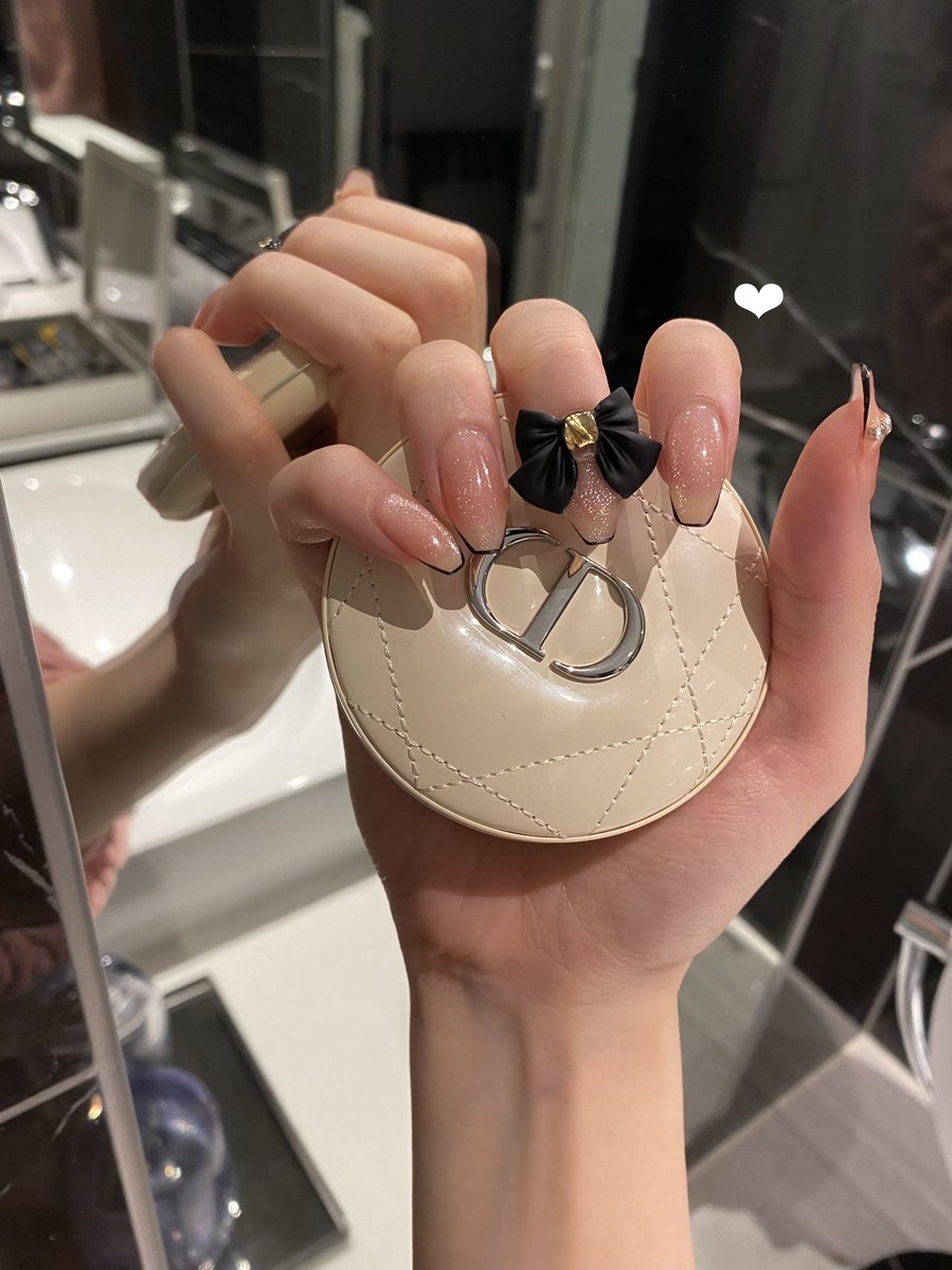 babynyao's tweet photo. 🖤🖤🖤 https://t.co/f0POdspCK3