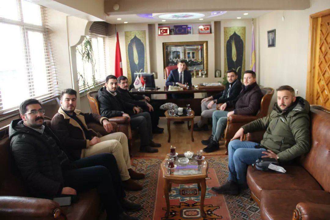 Yiyecek Maddeleri Yapanlar ve Satanlar Esnaf Odası Başkanı Mehmet Akgül ve yönetim kuruluna hayırlı olsun ziyaretinde bulunduk.

 Başkan Mehmet Akgül ve yönetimine yeni dönemde yapacakları çalışmalarda başarılar diliyoruz.