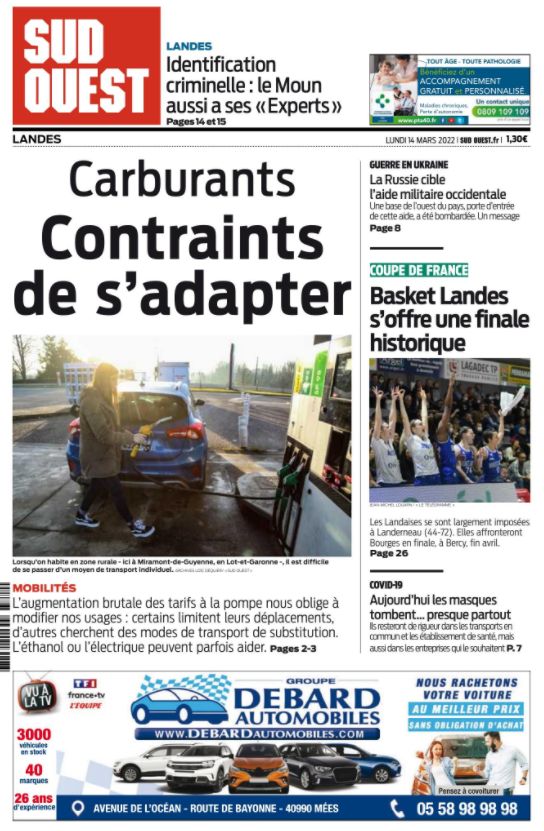 JAOUENERIC1's tweet photo. Je constate qu'autour de moi, des personnes changent leur habitudes pour les petits trajets du quotidien.
Mon collègue va au travail avec une trottinette électrique qu'il vient d'acquérir. Et vous? #haussecarburants #petrole #PrixDeLEssence #velosphere #velotaf https://t.co/lndfRHZLX2