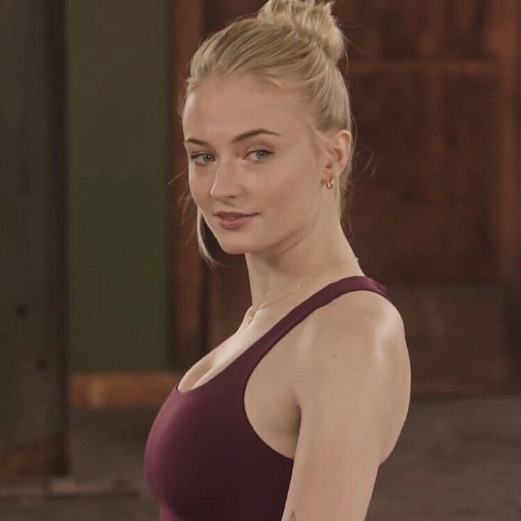 ♣︎ 𝘌𝘳𝘪𝘯 𝘚𝘮𝘪𝘵𝘩 ᵃˡᵗ ᶠᵉᵐ (@hum_erwin) on Twitter photo 