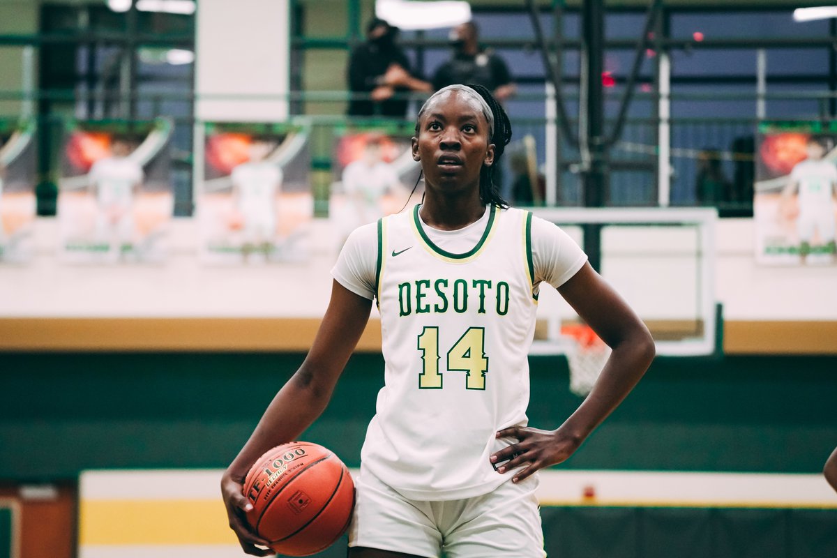 VYPEDFW's tweet photo. It's time for the VYPE DFW Public School Girls Basketball Player of the Year Fan Poll! Voting closes Monday, March 21st at 7 p.m.

Nominees:
@raina_akbar11 
@HRhodes2022 
@Indiddy22 
@Coopk24 
@AdhelTac23 

VOTE: https://t.co/7er0vZMv2r https://t.co/YPrxohrqic