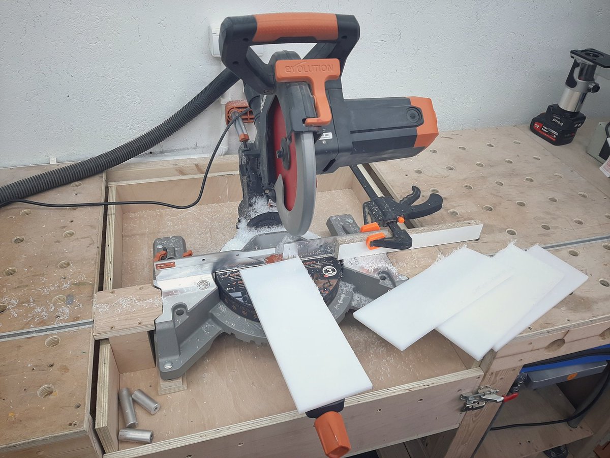 CasualDIY's tweet photo. Experimental project on the go. I wonder if it will work as it is in my head π€π€£
You'll be able to see the results this Friday on my YouTube channel π
#woodworkingproject #woodworking #woodworkingjig #workshop #workshopupgrades https://t.co/l2E5cNcXXu
