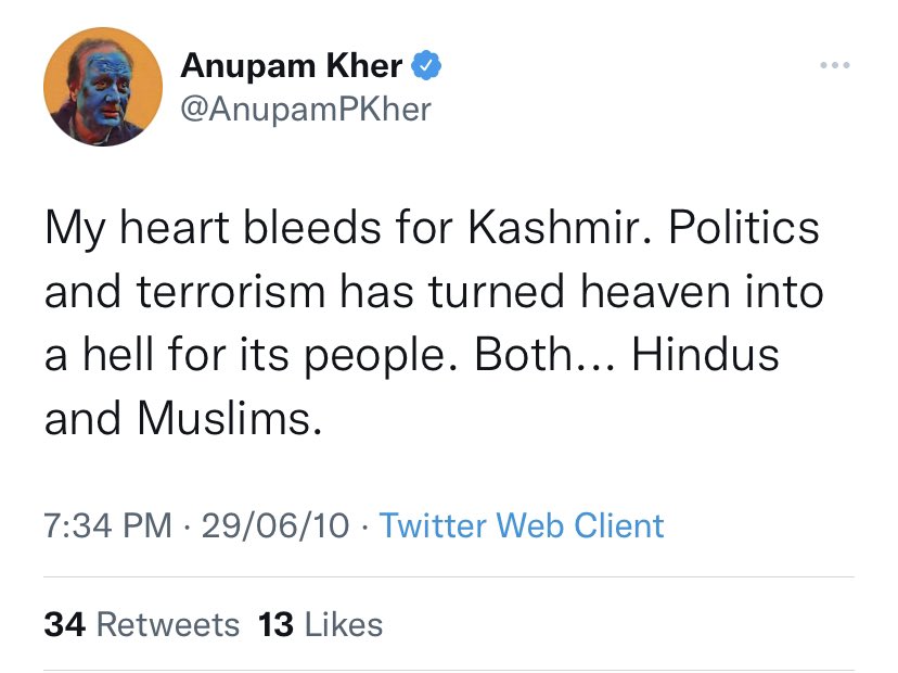 ऐसा नहीं है कि अनुपम खेर ने आज से 7-8 साल पहले हिन्दू मुस्लिम समानता वाला कोई एकाध ट्वीट ग़लती से कर दिया हो। बहुत से ऐसे ट्वीट्स हैं जो उनके तब के सेकुलर विचारधारा को बताते हैं। पटकथा में परिवर्तन तो बाद में शुरू हुआ। वैसे दिमाग़ी चिप में बदलाव पर एक बेहतरीन फ़िल्म बन सकती है!🤔