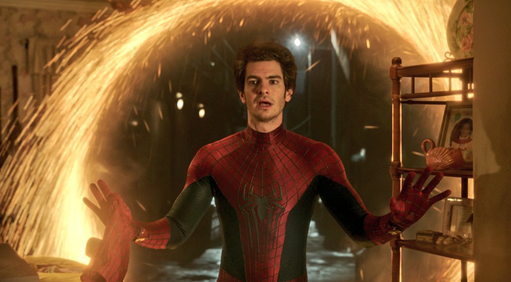 MarvelFlix's tweet photo. RUMORAZO 🕷: Andrew Garfield ya tendría un primer acuerdo con Sony  para repetir su papel como SPIDER-MAN en múltiples proyectos. https://t.co/sepyvRs7Yj
