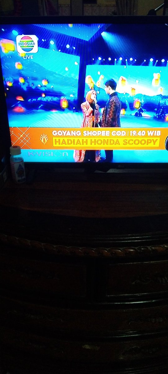 DeviRuwaida's tweet photo. #LeslardiShopee woi
Kangen banget ama #leslar https://t.co/E5cNBVTN4V