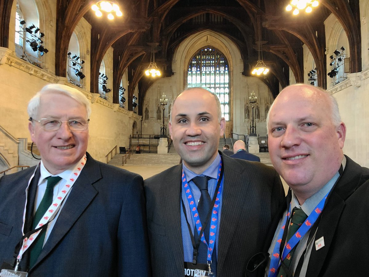 Great way to finish my trip in England. Met my long lost relatives <a href="/chattyman/">Alan Carr Chatty Man</a>, bumped into <a href="/RalphGoodale/">Ralph Goodale</a> at Westminster and enjoyed a farewell gala. Off to Dublin. <a href="/FarmingSmarter/">Farming Smarter</a> <a href="/NuffieldCanada/">Nuffield Canada</a> <a href="/NuffieldFarming/">Nuffield Farming</a> @albertawheat <a href="/NuffieldIreland/">Nuffield Ireland</a> <a href="/nuffielduk/">NFST UK</a>