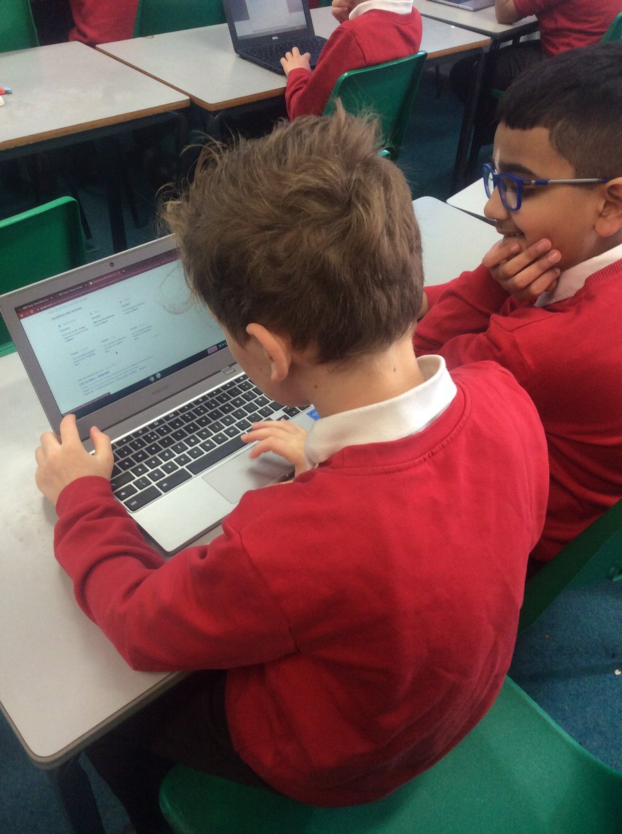 rockinghamrh3's tweet photo. #BritishScienceWeek is in full force here! Children have been researching the conditions on Mars and designing a creature that would survive in the conditions #rockinghamscience @ScienceWeekUK https://t.co/bB0dWIgDqg