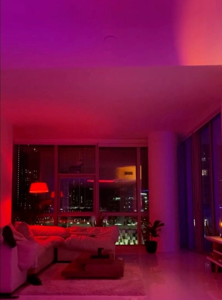 Vhinnew's tweet photo. TayNew AU Oneshot 🔞

◣ Netfl1x and Chill ◥

Menghabiskan weekend dengan menonton tv adalah pilihan Tay dan New sekarang. 

Namun, di tengah film ada saja kejadian tak terduga. Mereka melakukannya bukan di bawah kehangatan selimut. Melainkan di tempat yang sangat terbuka. https://t.co/a66eSbjfla