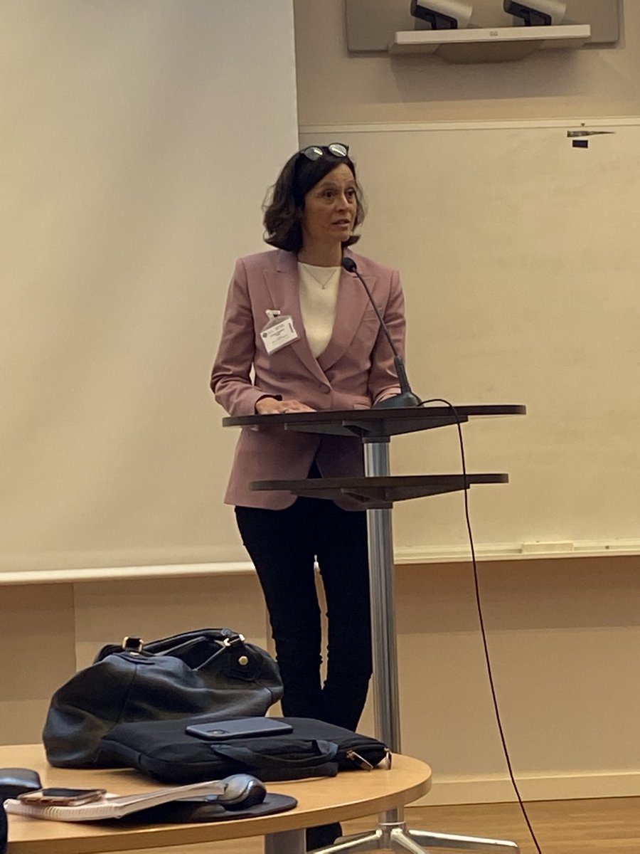 How can we improve collaboration and move faster? Javiera Ragnartz givning an inspirational speech #sida #sisd #sebgroup